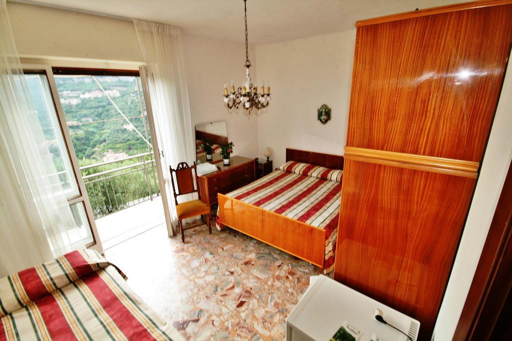 פינאלה ליגורה Agriturismo Barilaro חדר תמונה